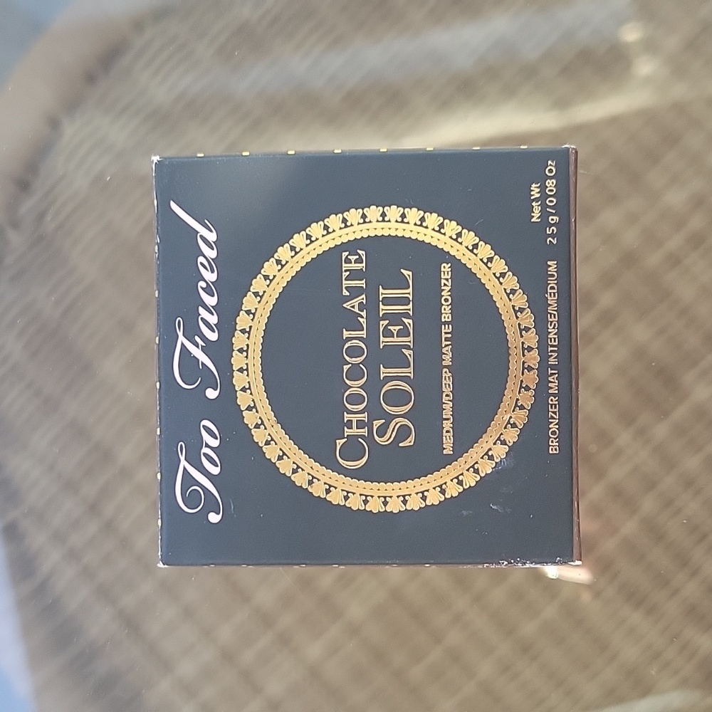 Too Faced chocolate soleil medium Deep bronzer - Picture 3 of 4